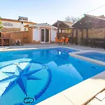 V4 Maximo Vila *